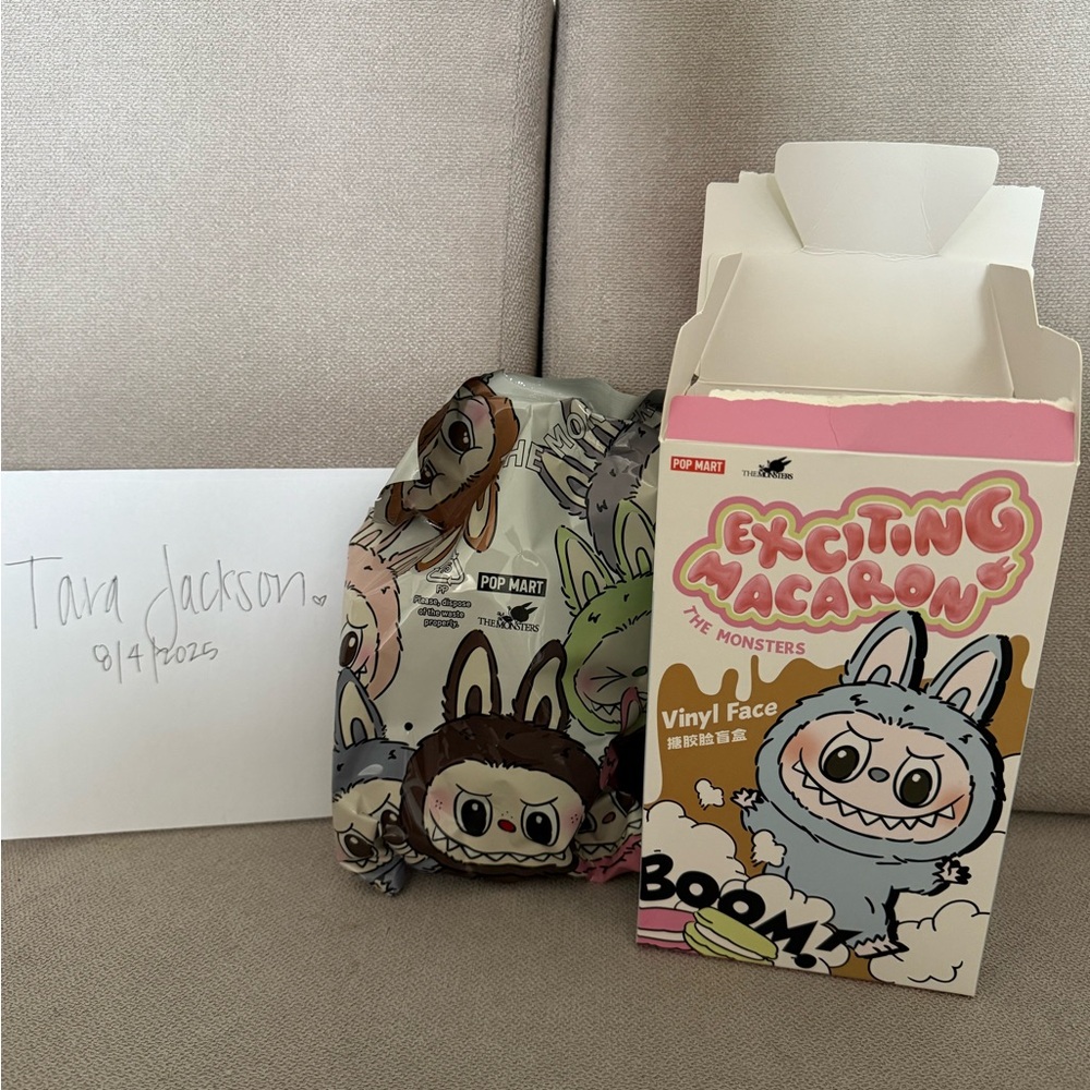 Labubu Exciting Macaron - confirmed Lychee Berry (sealed bag)